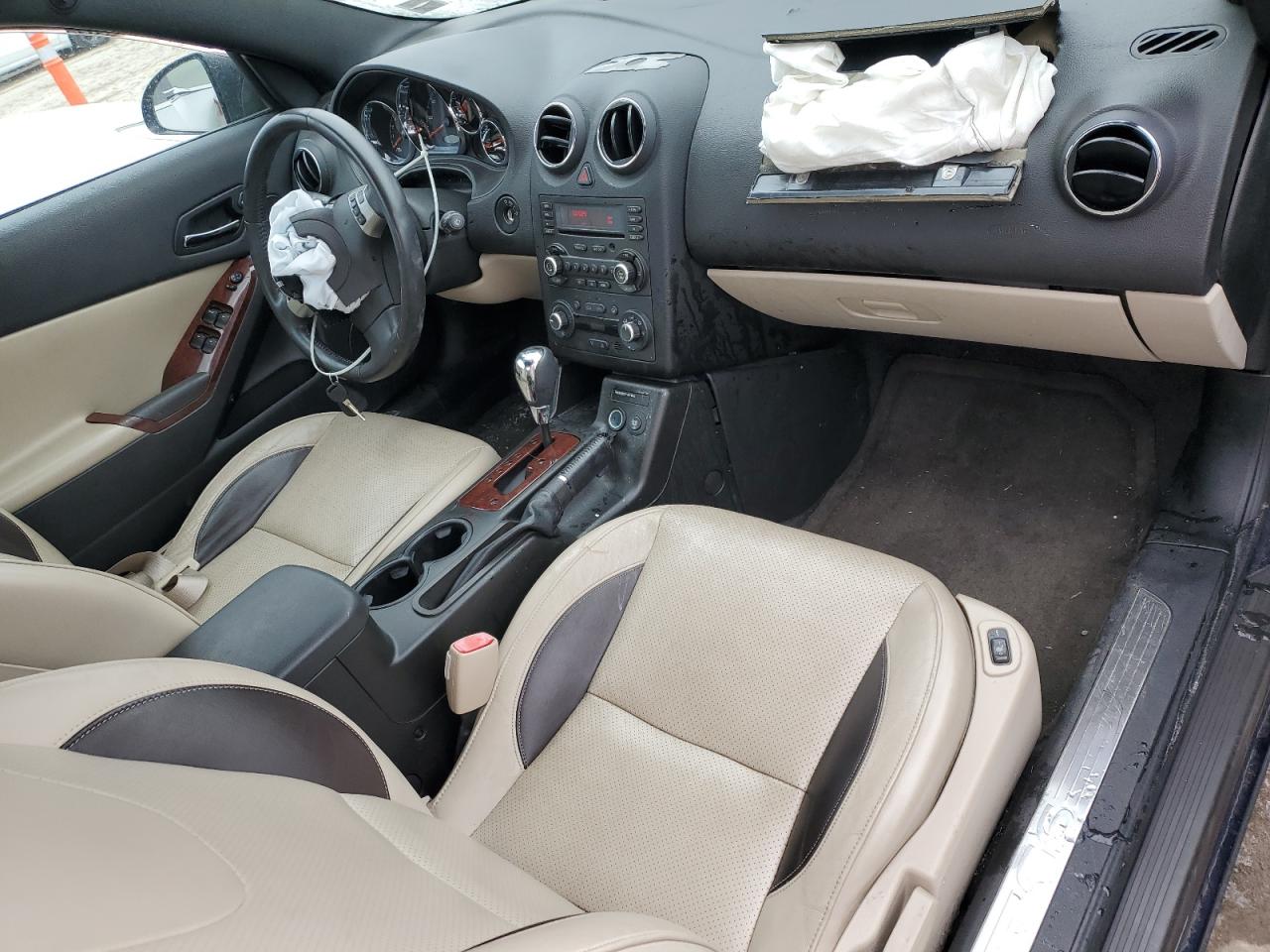 2009 Pontiac G6 - Image 8