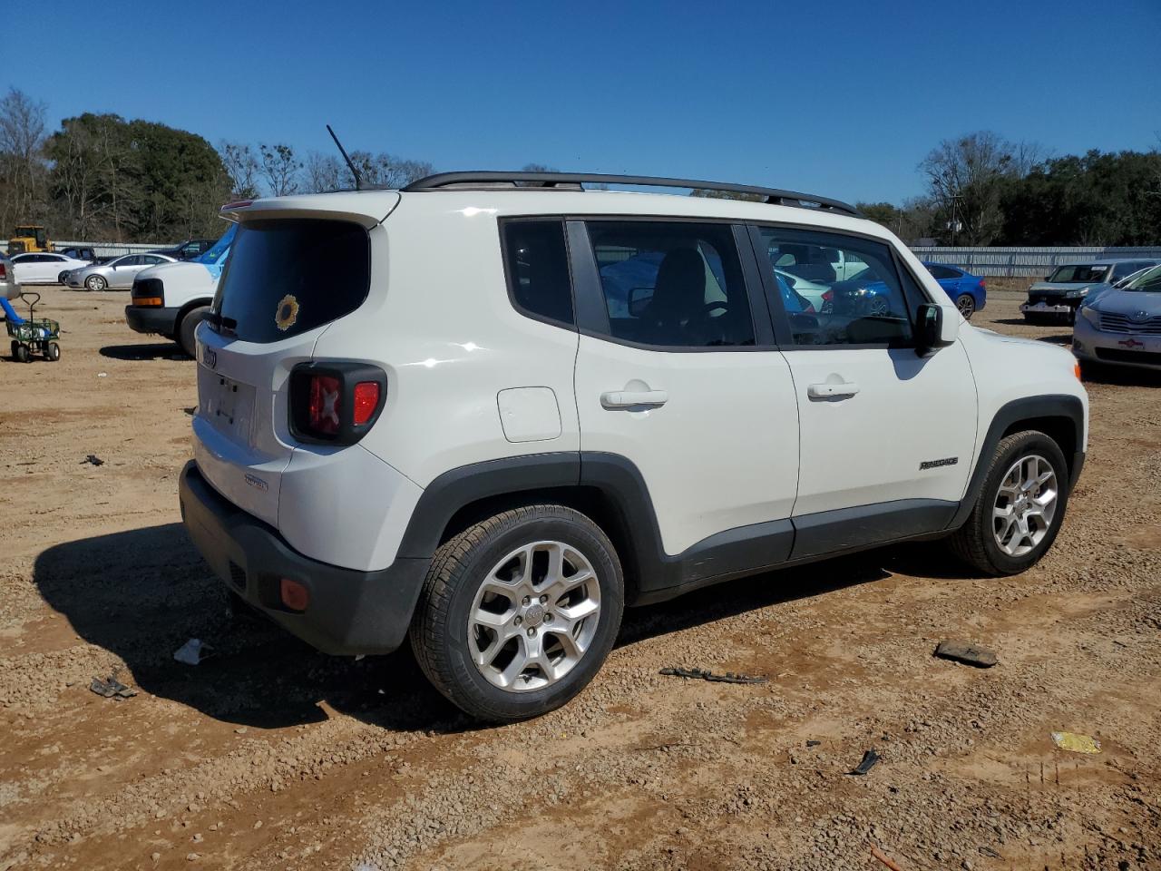 2016 Jeep Renegade - Image 3