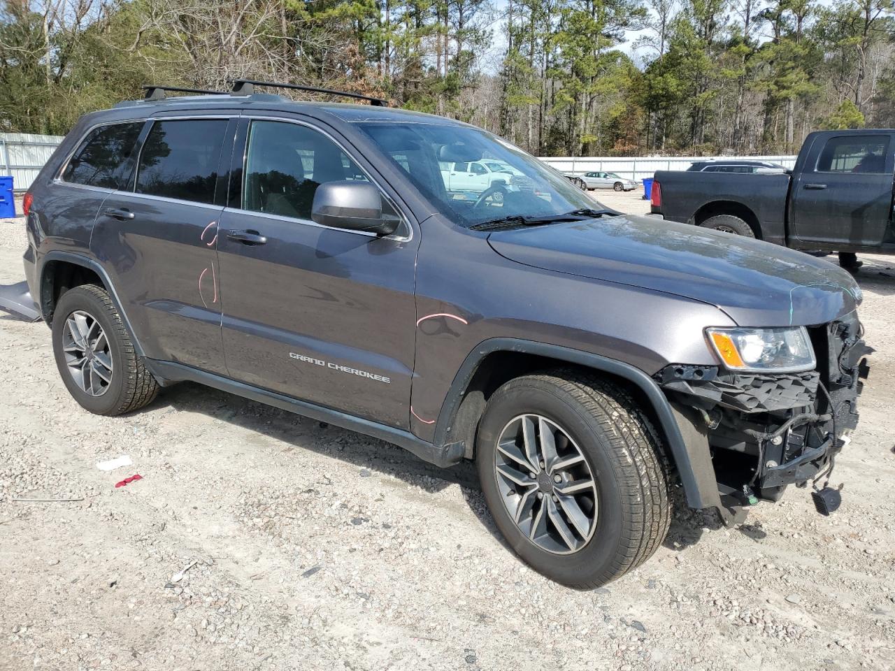 2014 Jeep Grand Cherokee - Image 4