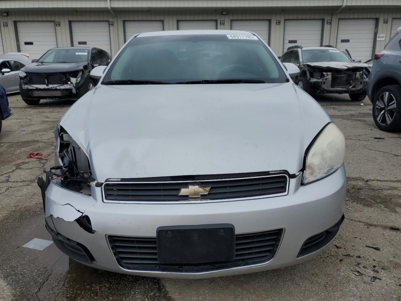 2009 Chevrolet Impala - Image 5