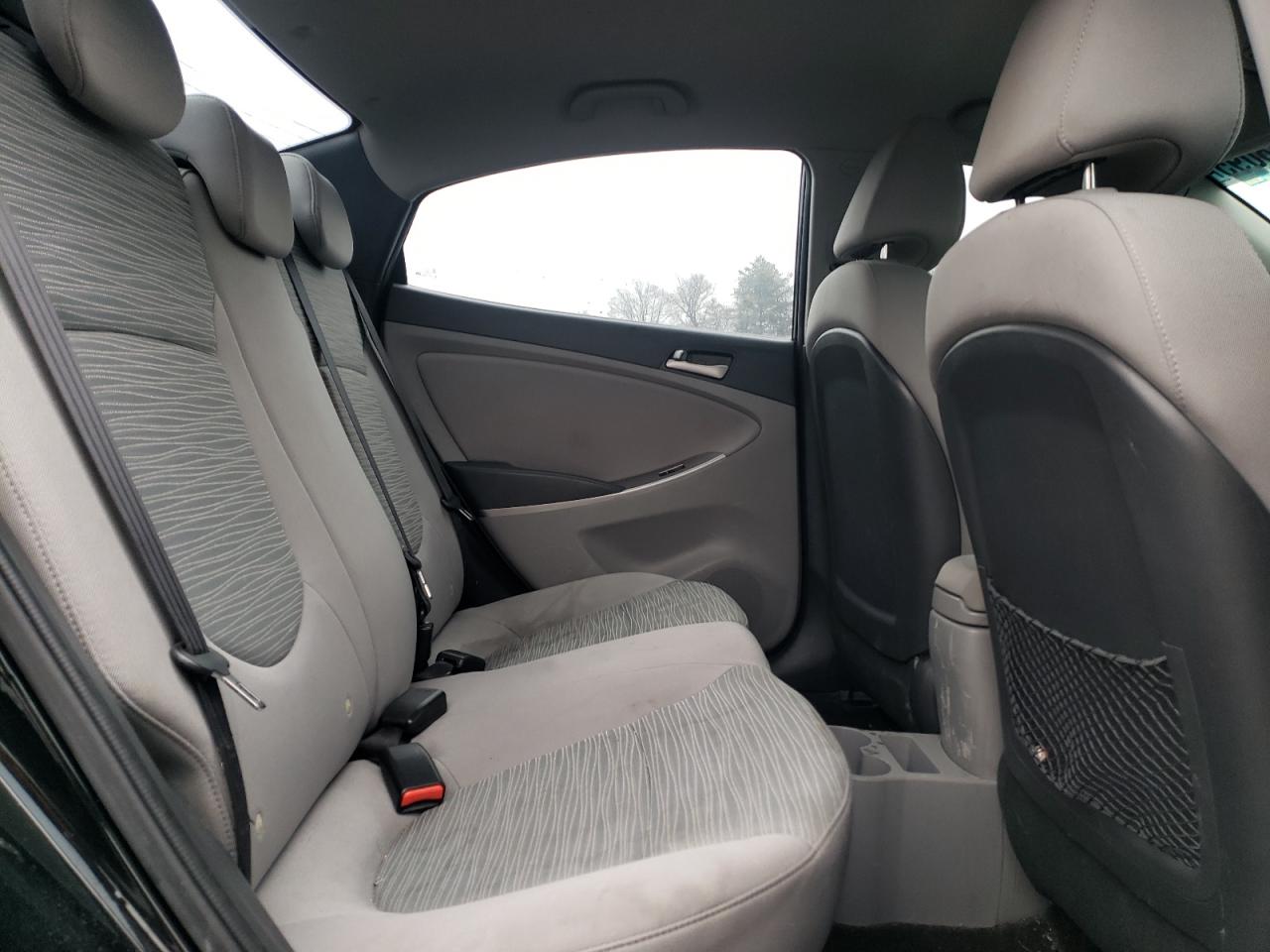 2015 Hyundai Accent - Image 10