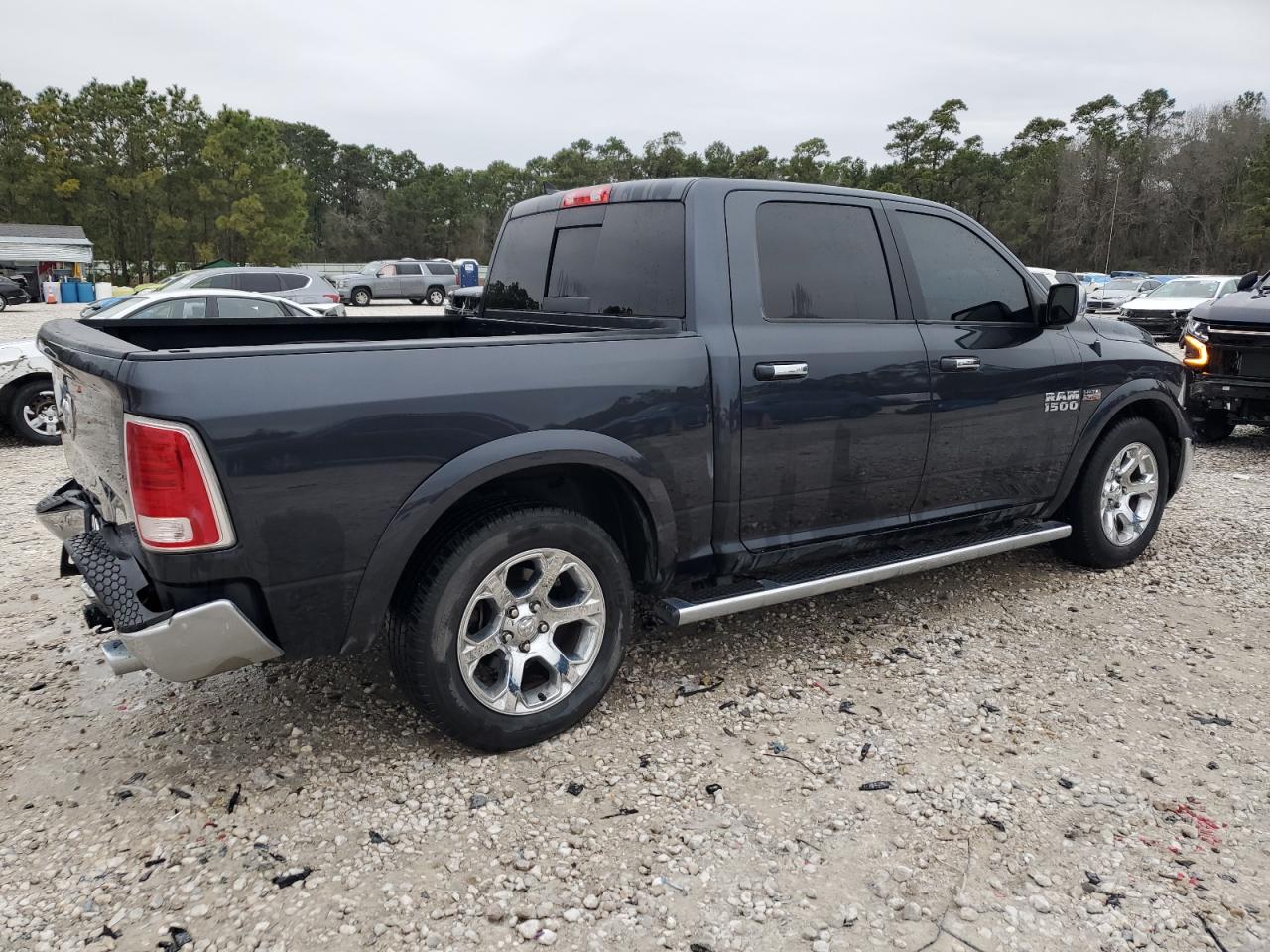 2017 RAM 1500 - Image 3