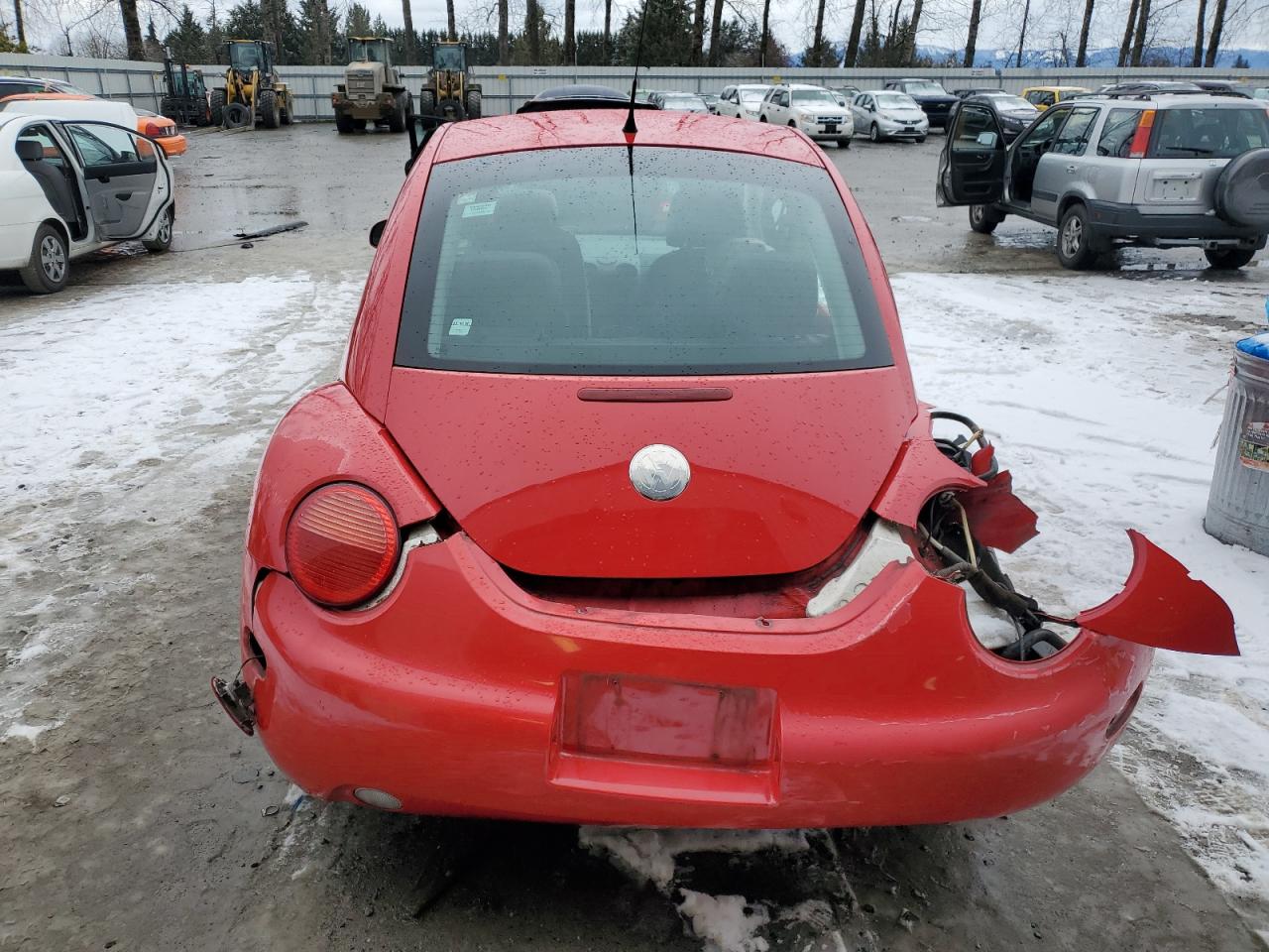 2004 Volkswagen Beetle - Image 6