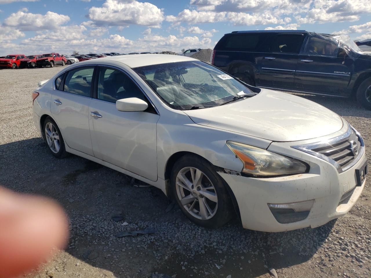 2013 Nissan Altima - Image 4