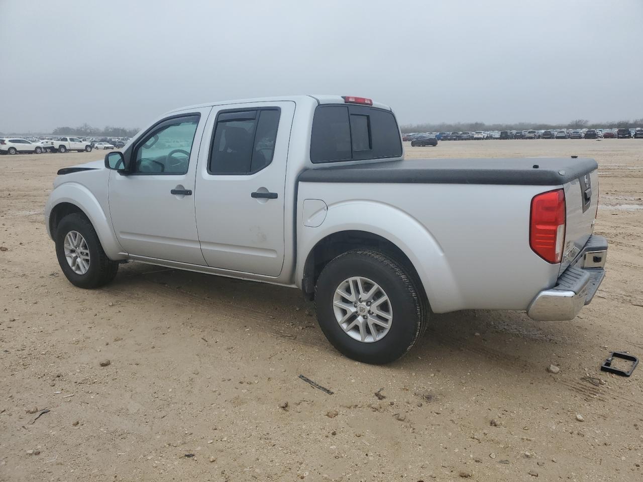 2016 Nissan Navara (Frontier) - Image 2