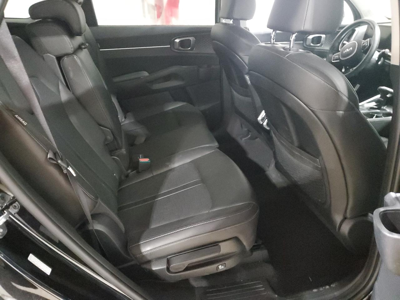 2024 Kia Sorento - Image 11