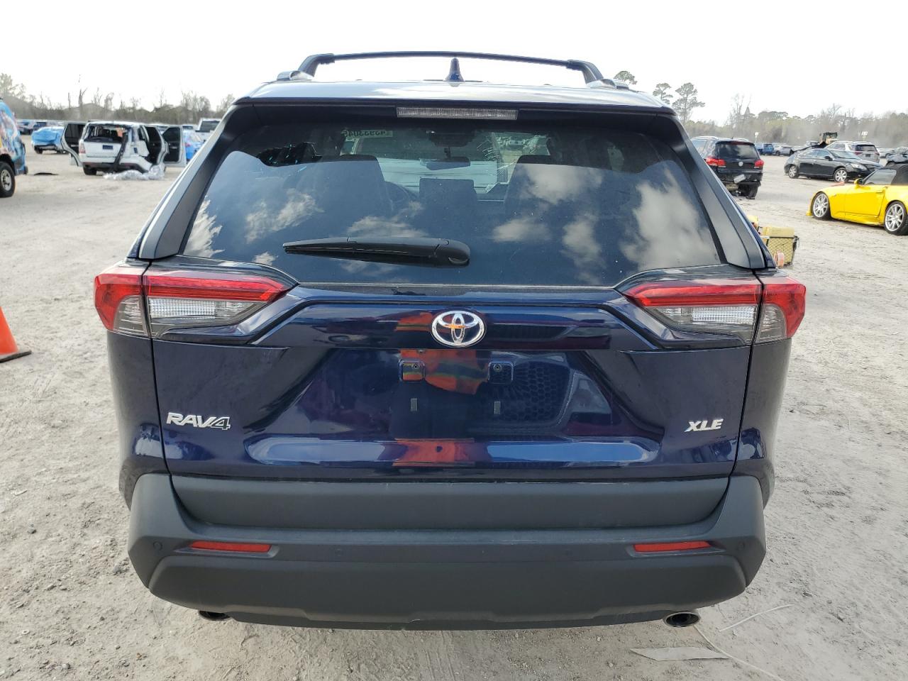 2T3C1RFV3RW301596 TOYOTA RAV4 2024