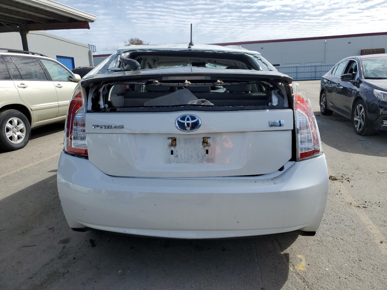 2013 Toyota Prius - Image 6