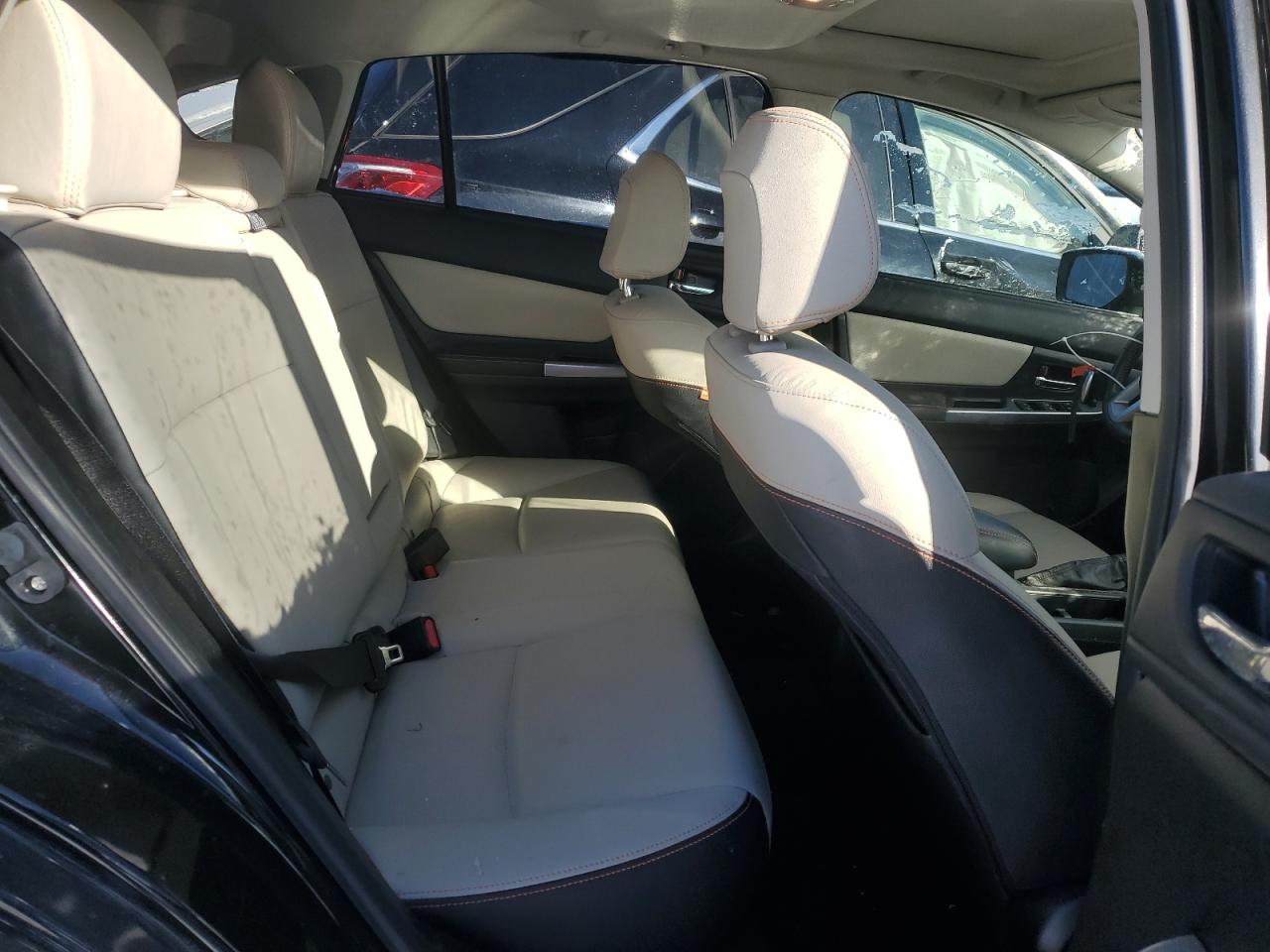 2016 Subaru XV - Image 11