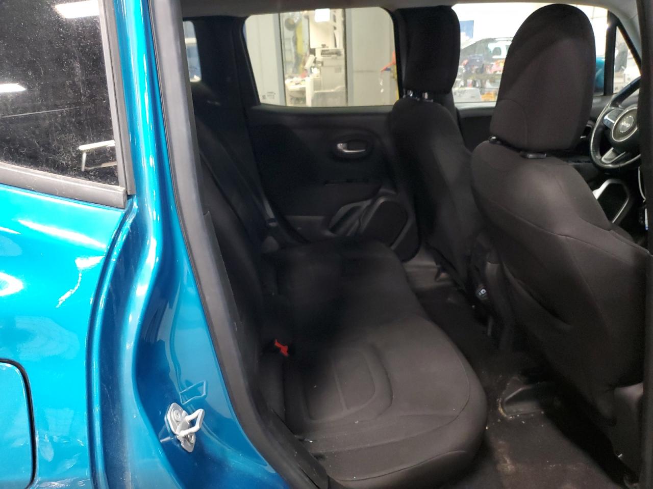 2019 Jeep Renegade - Image 11