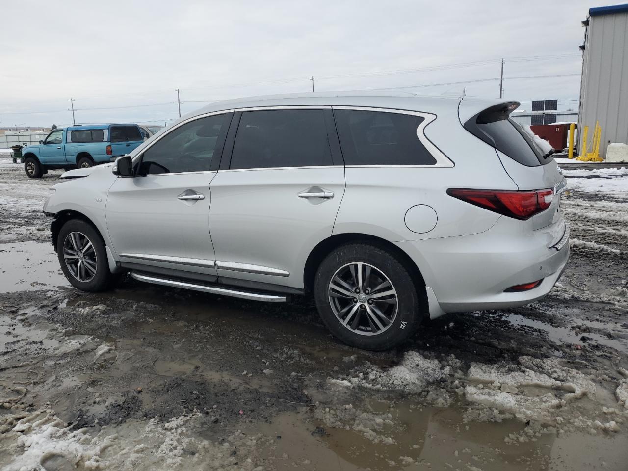 2017 Infiniti QX60 - Image 2