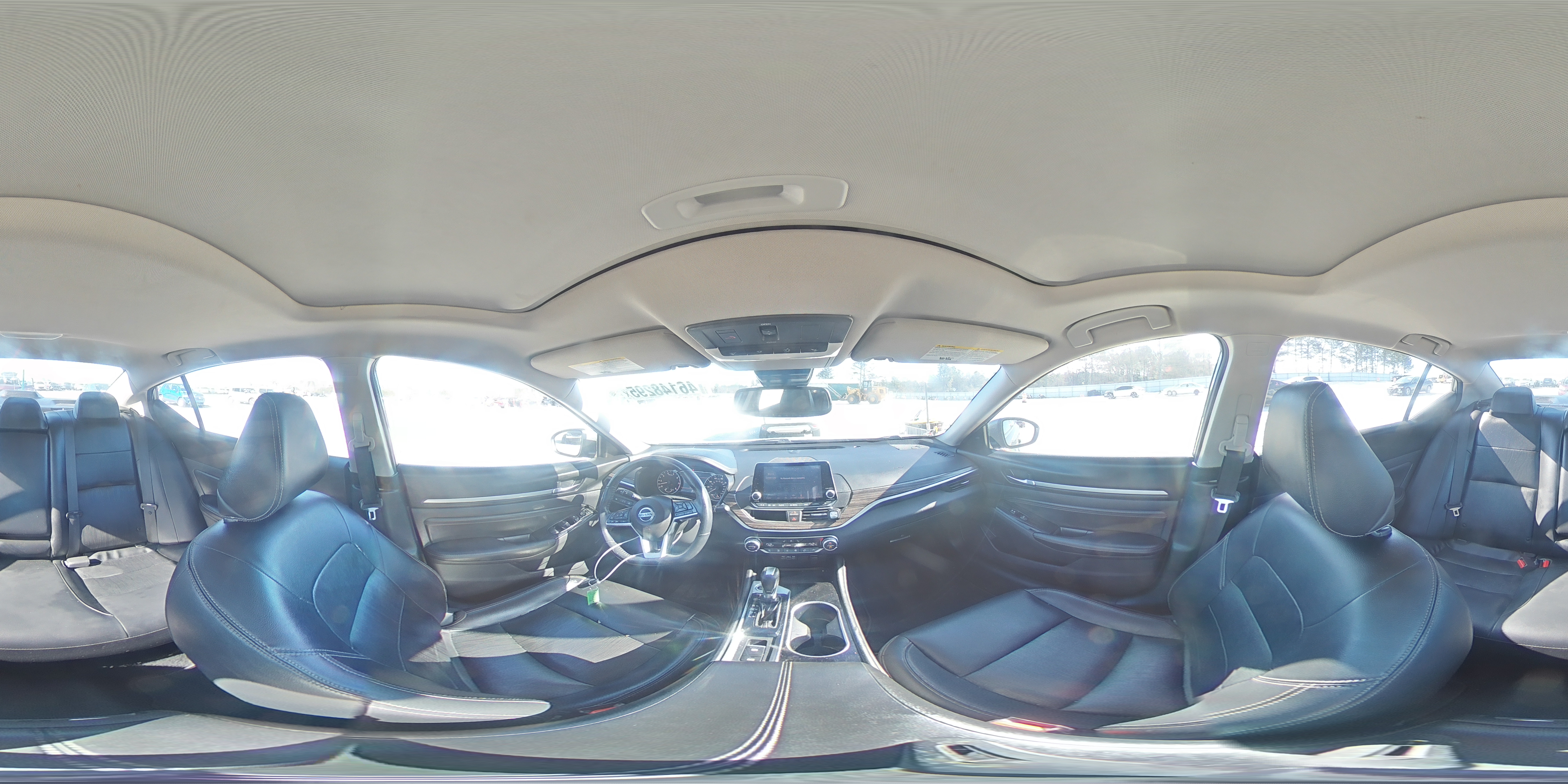 2020 Nissan Altima - Image 12