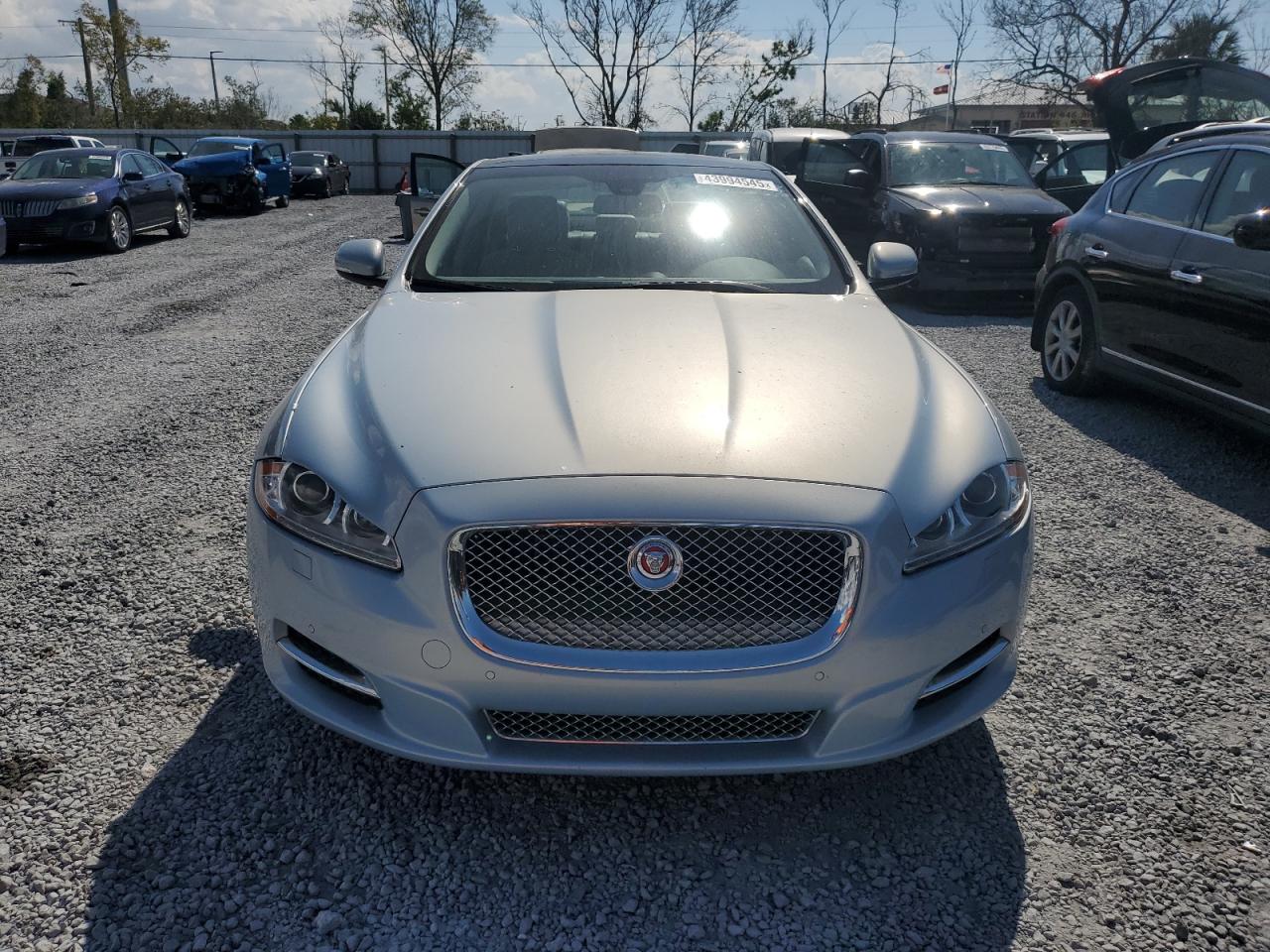 2014 Jaguar XJ - Image 5