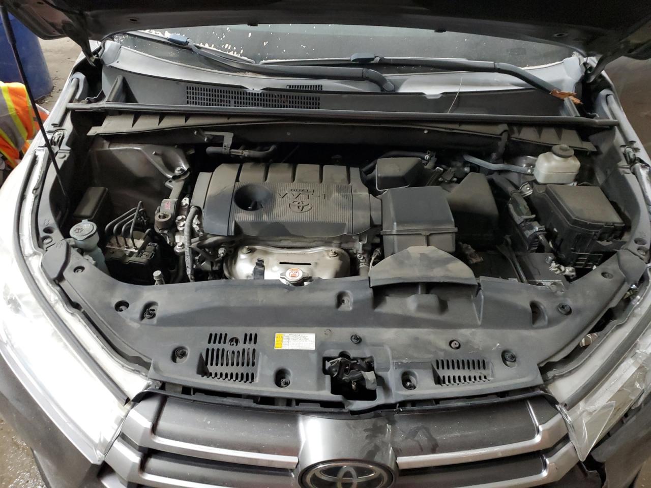 2019 Toyota Highlander - Image 14