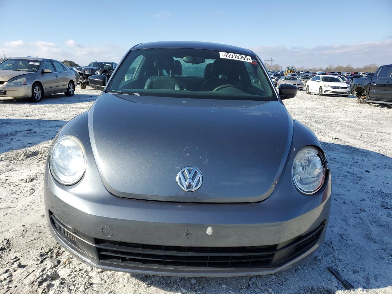 2013 Volkswagen Beetle - Image 5