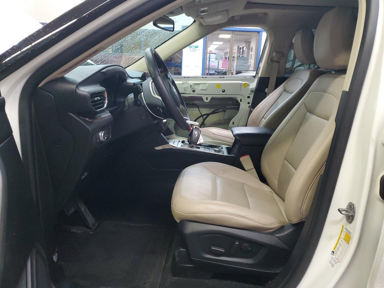 2021 Ford Explorer - Image 7