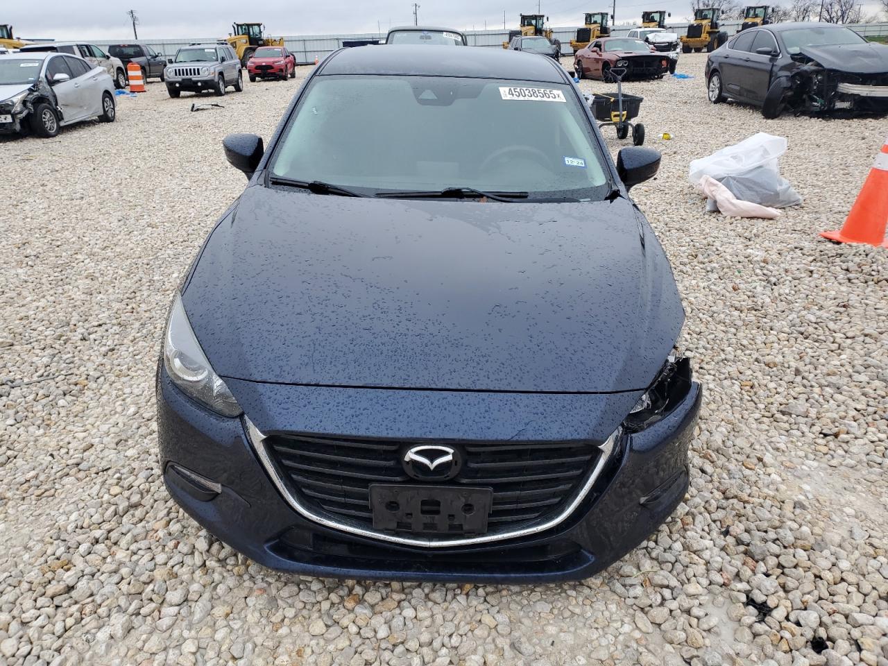 2018 Mazda 3 - Image 5