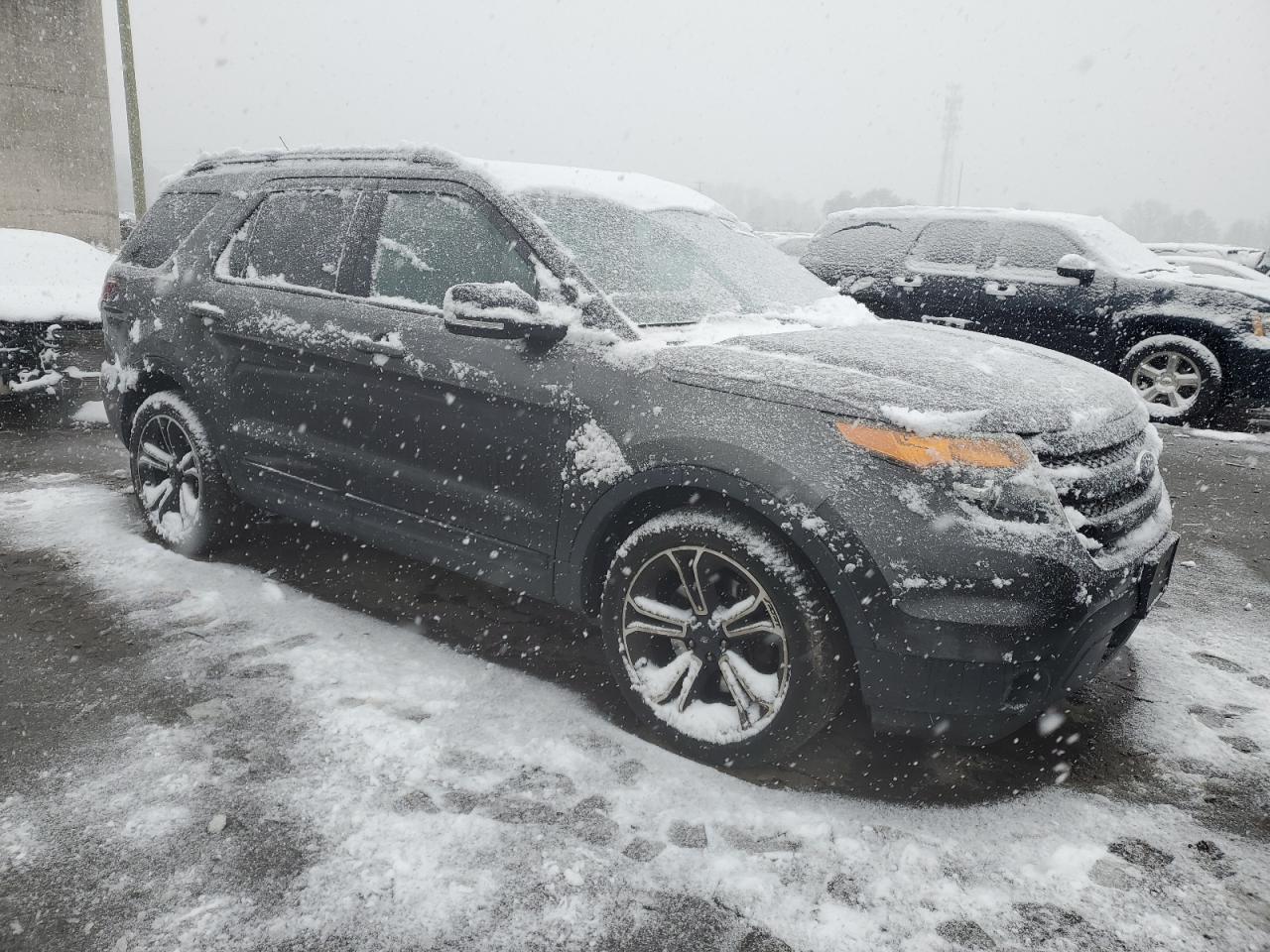 2015 Ford Explorer - Image 4