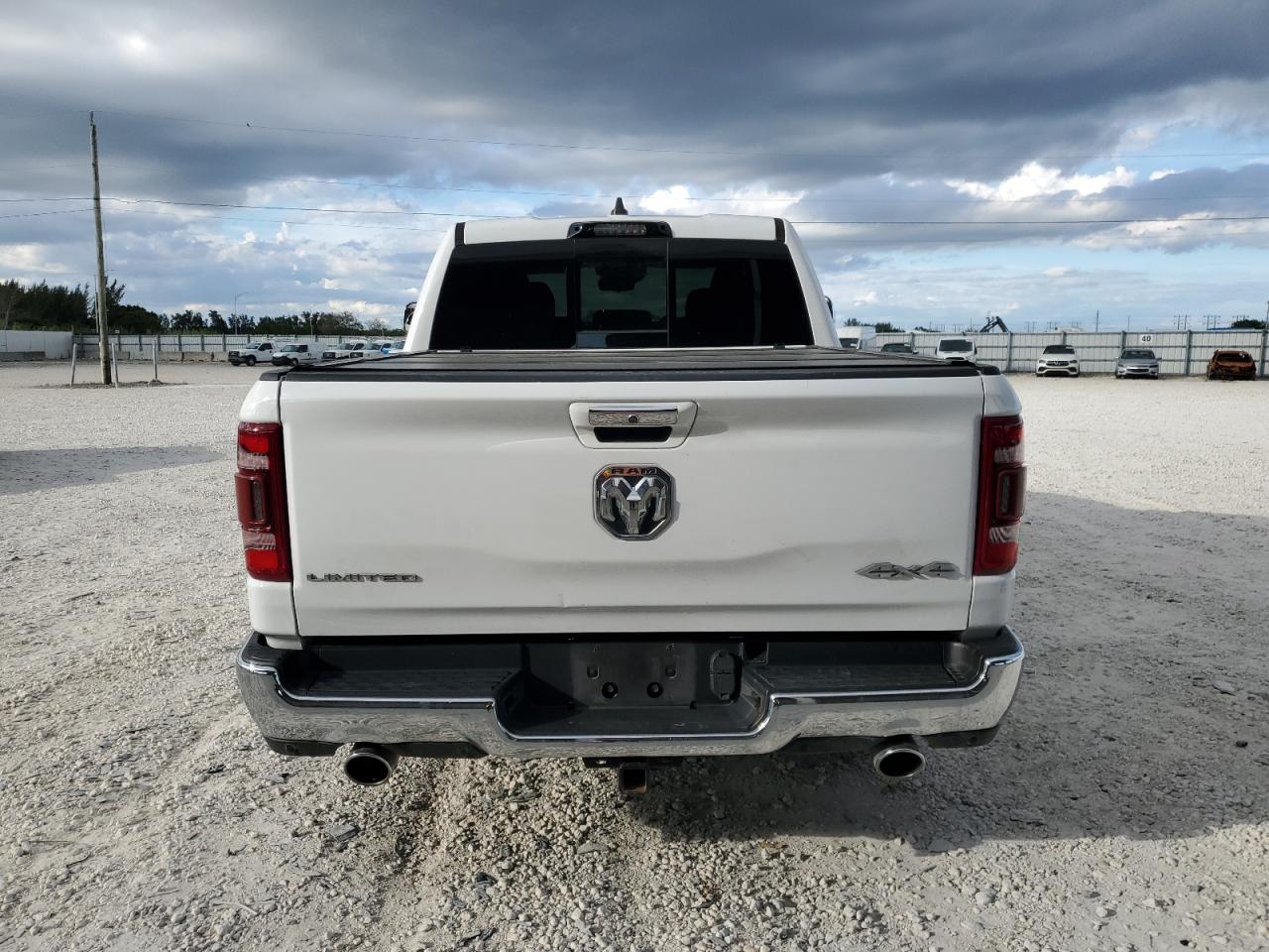 2021 RAM 1500 - Image 6