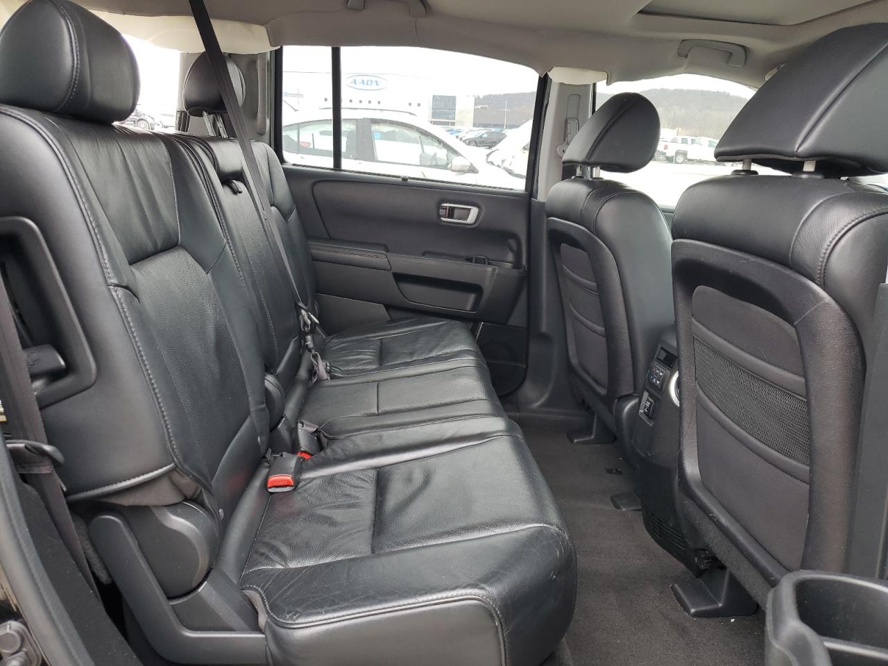 2010 Honda Pilot - Image 11