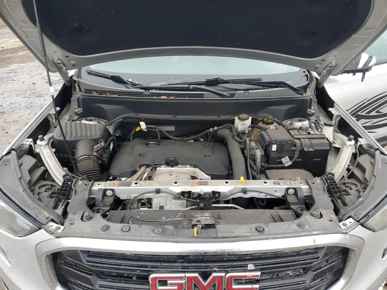 2018 GMC Terrain - Image 12