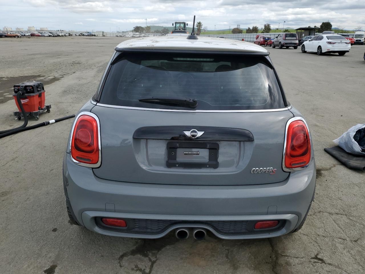 2015 MINI Cooper - Image 6