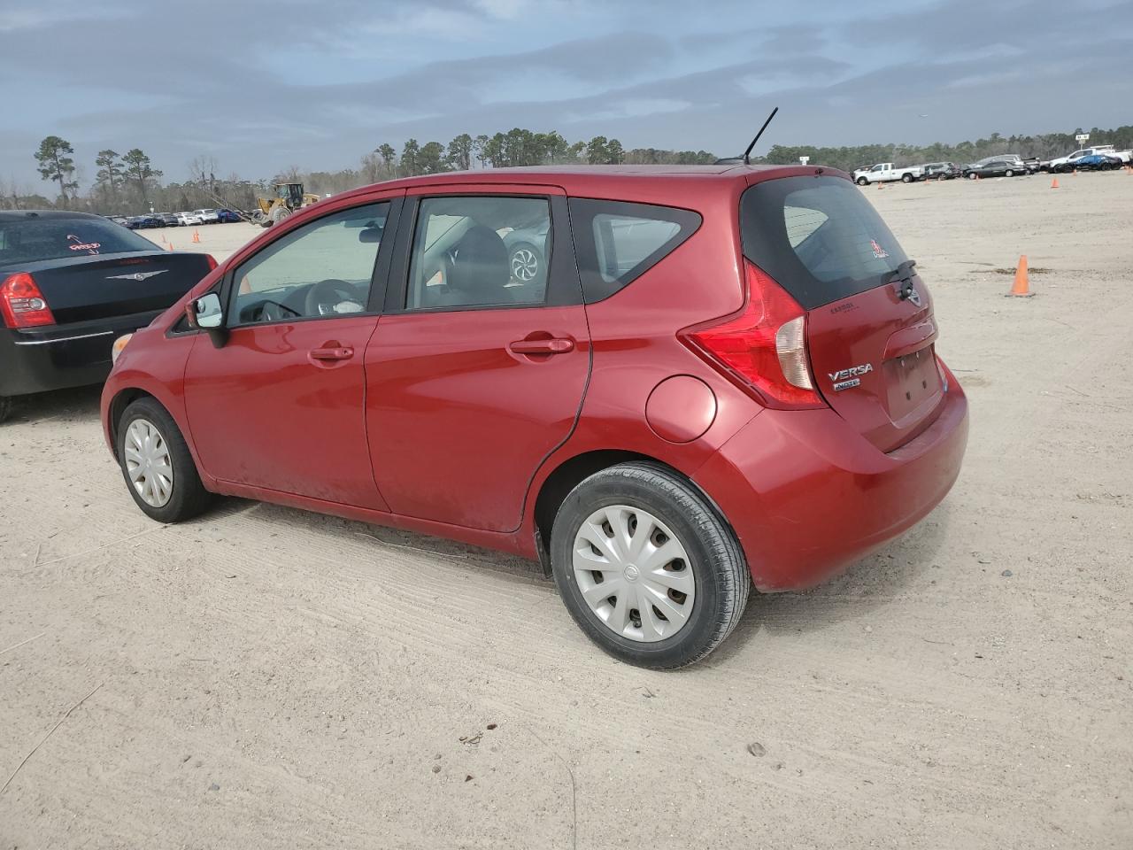 2015 Nissan Versa - Image 2