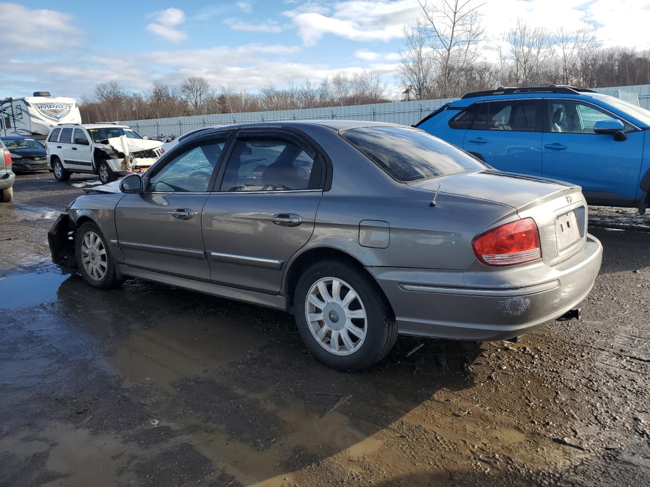 2003 Hyundai Sonata - Image 2