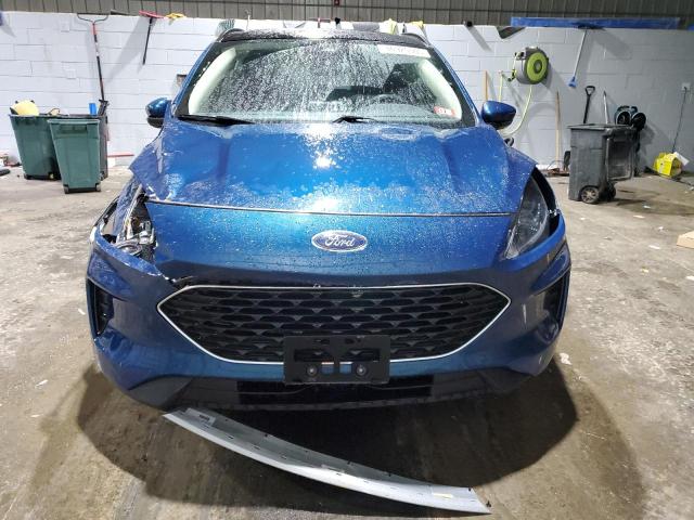  FORD ESCAPE 2020 Granatowy