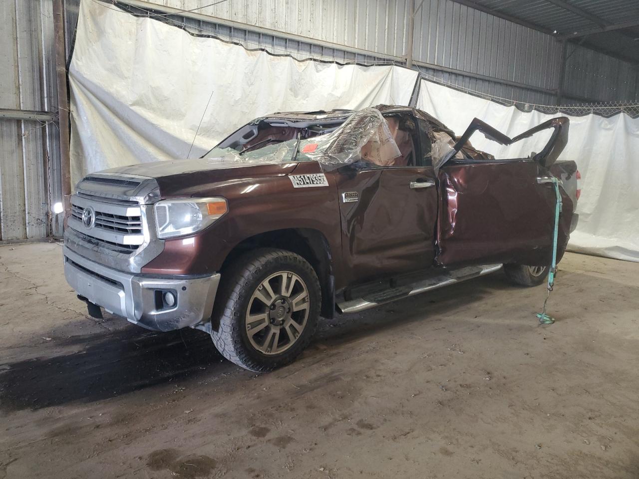 2014 Toyota Tundra Crewmax Platinum на продаже в Greenwell Springs, LA - Rollover