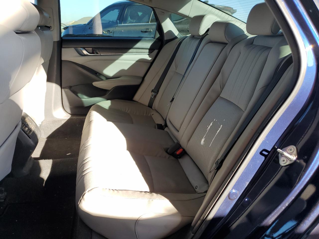 2018 Honda Accord - Image 11