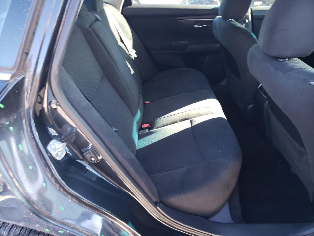 2015 Nissan Altima - Image 10