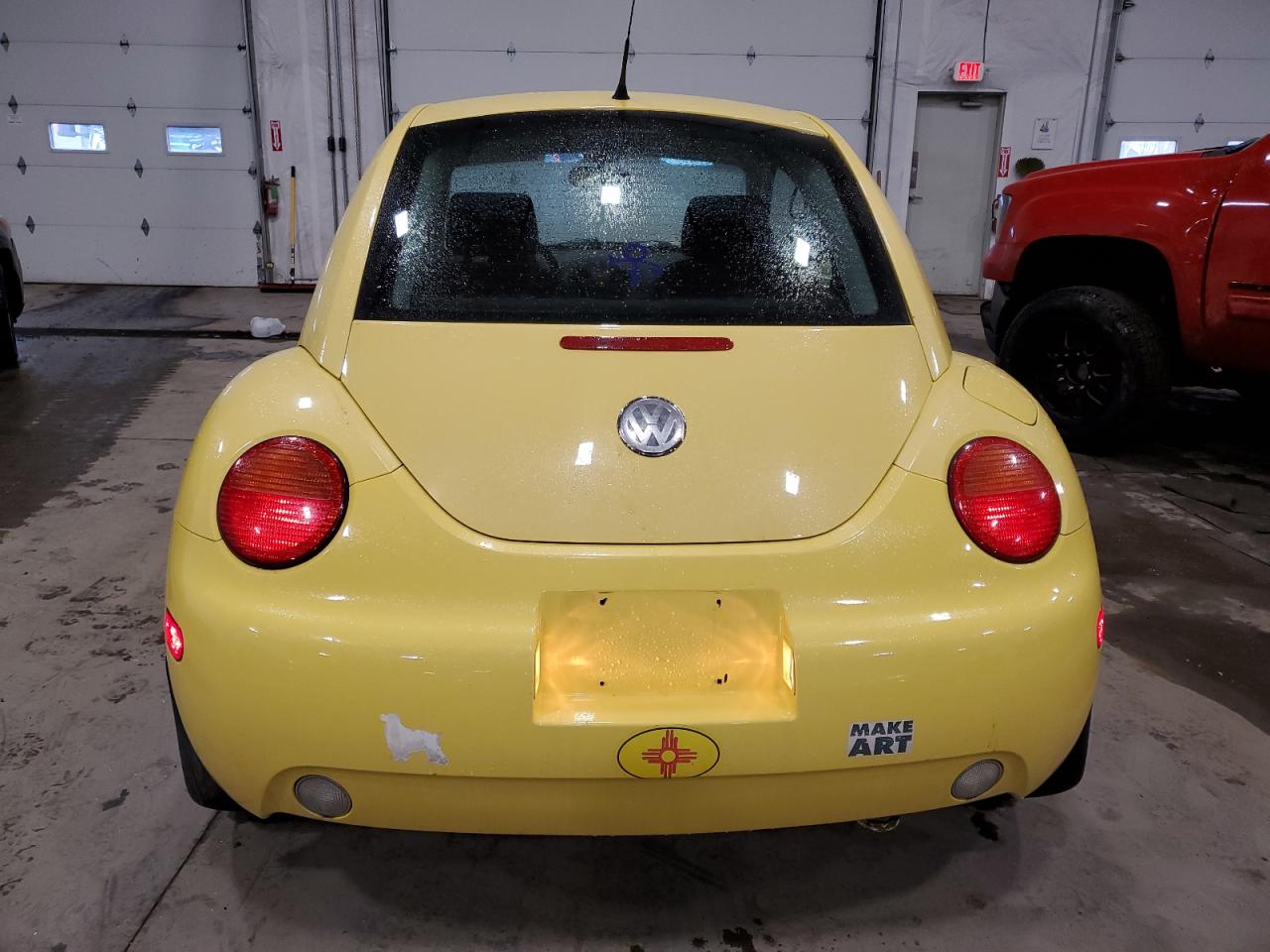 2004 Volkswagen Beetle - Image 6