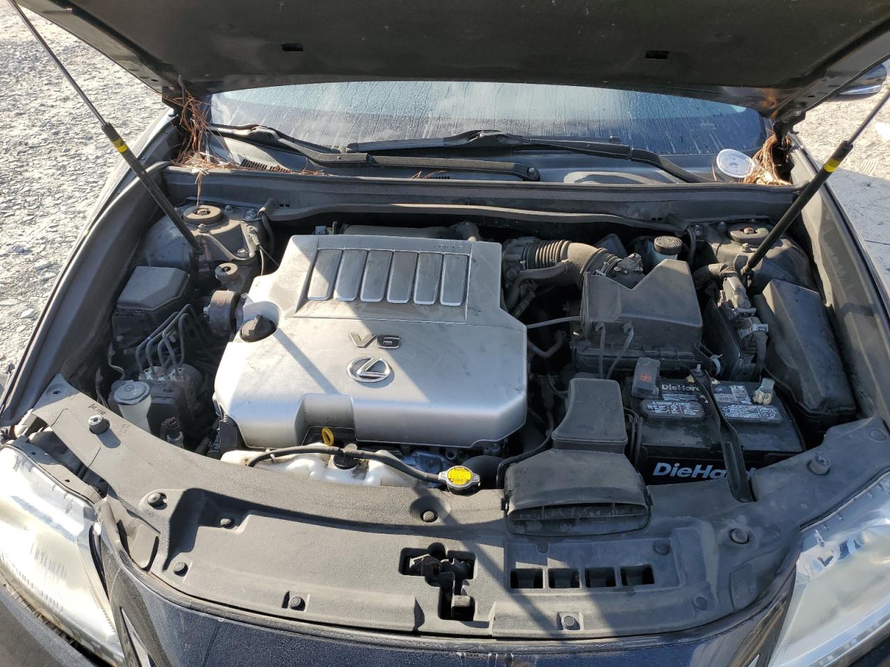 2015 Lexus ES - Image 12