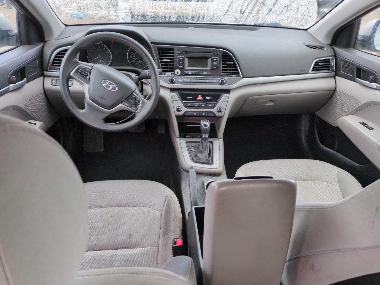 2017 Hyundai Elantra - Image 8