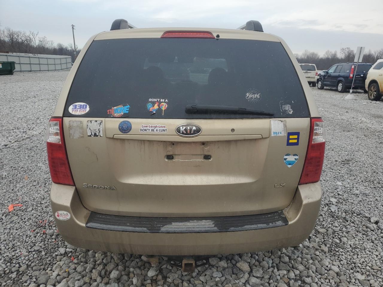 2008 Kia Sedona - Image 6