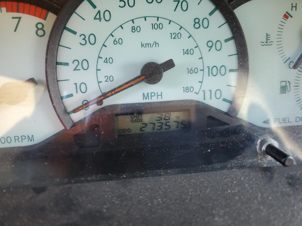 2004 Toyota Corolla - Image 9
