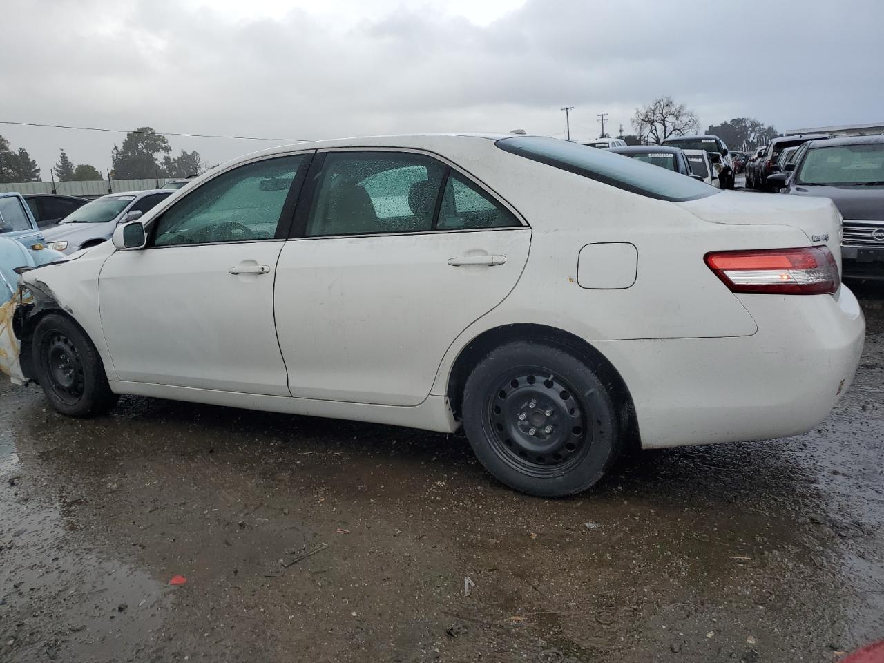 2010 Toyota Camry - Image 2