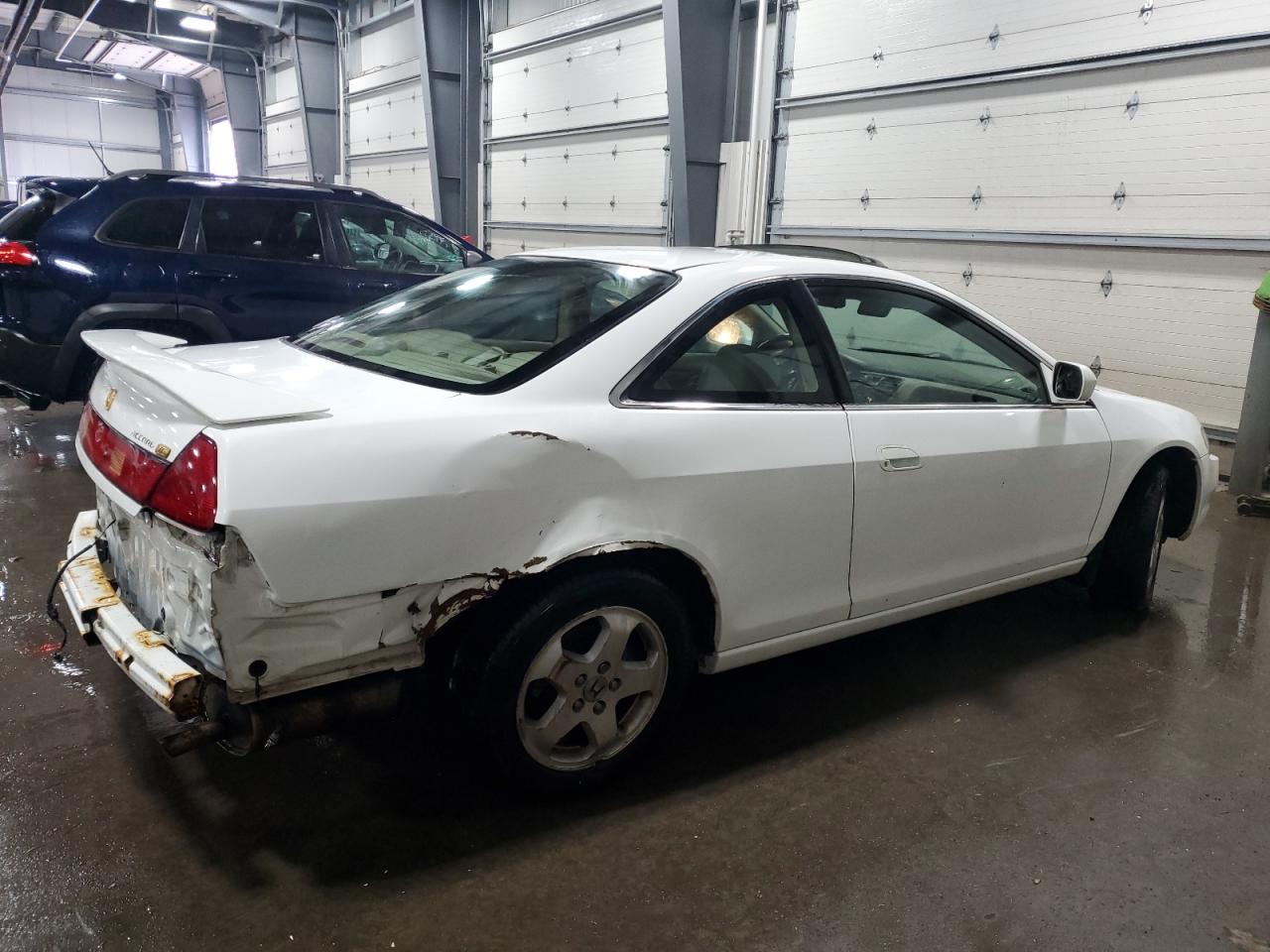 2000 Honda Accord - Image 3
