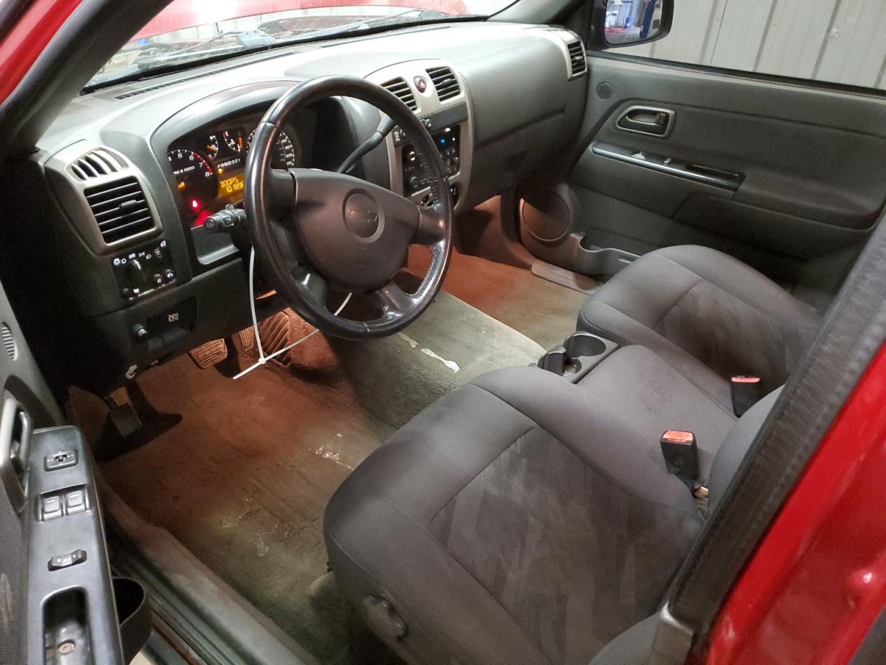 2005 Chevrolet Colorado - Image 8