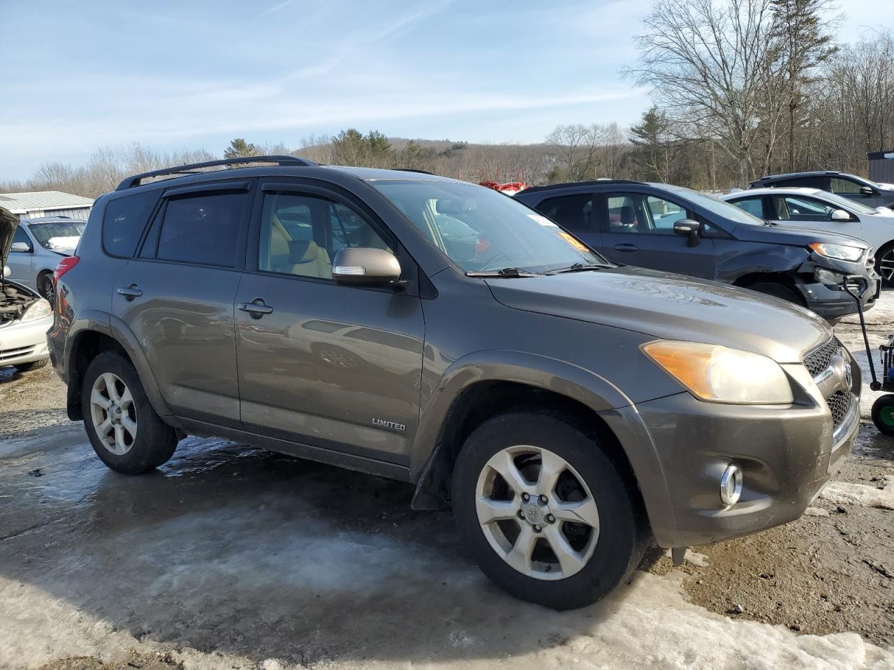 2009 Toyota RAV 4 - Image 4