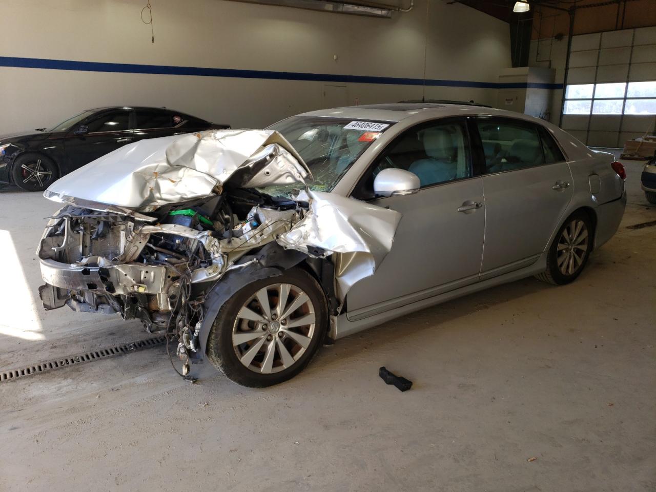 2011 Toyota Avalon - Image 1