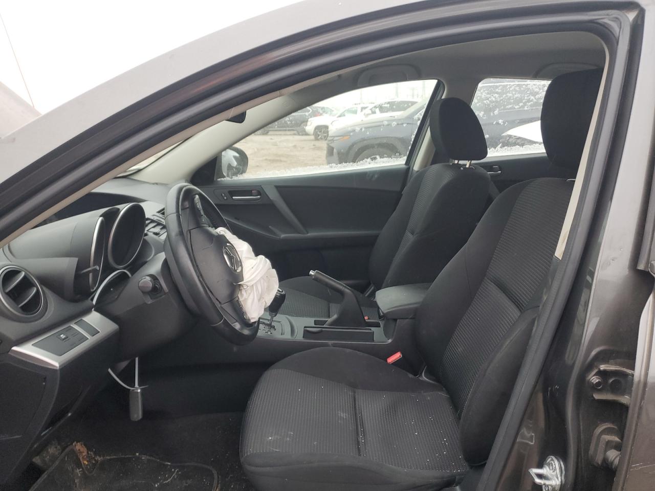 2013 Mazda 3 - Image 7