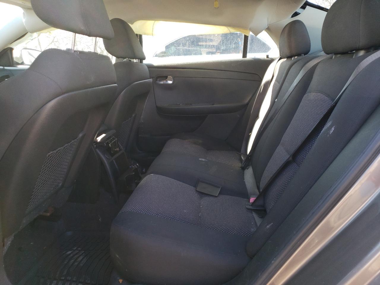2011 Chevrolet Malibu - Image 10