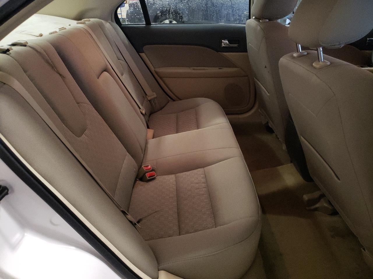 2011 Ford Fusion - Image 10