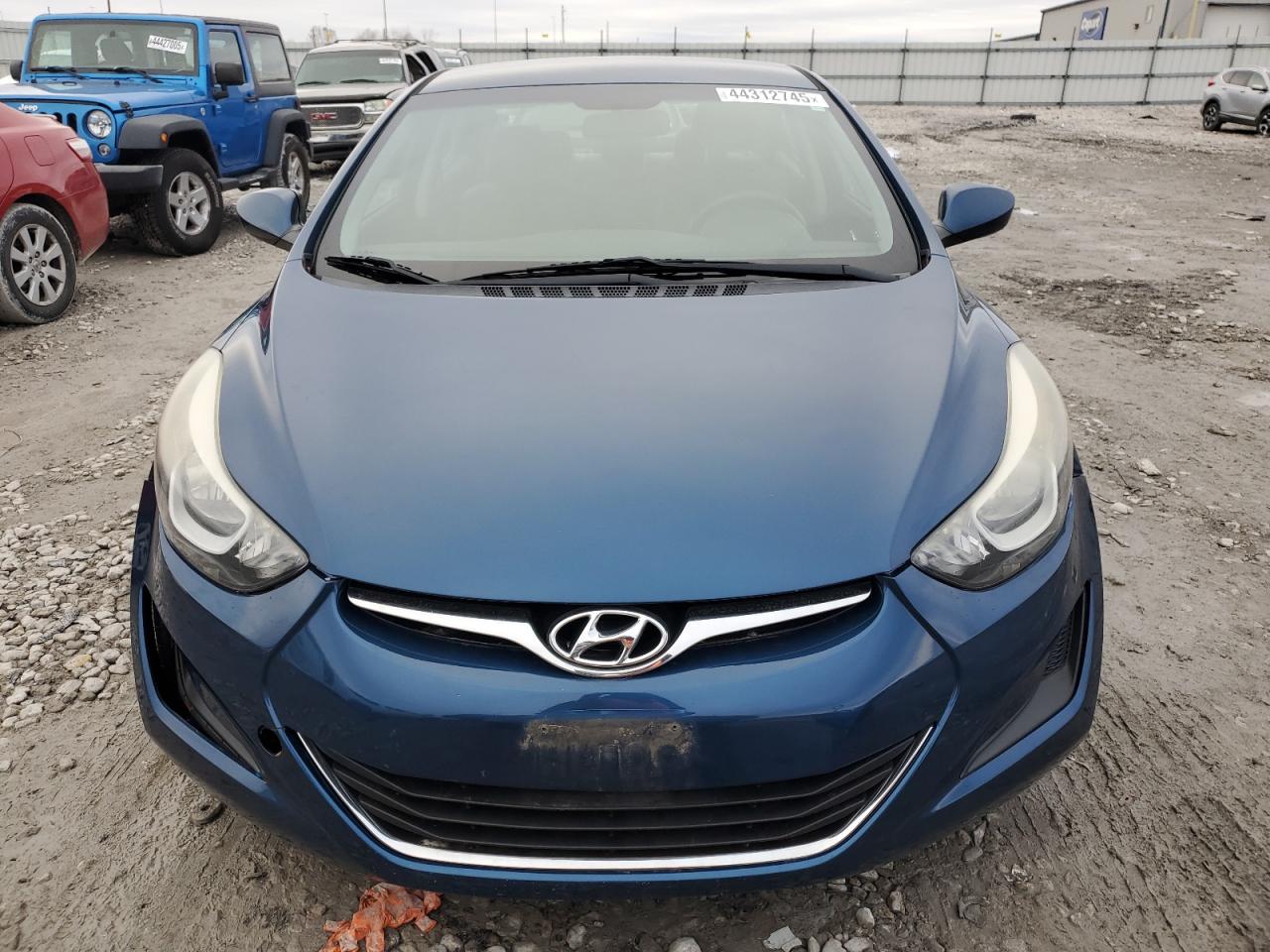 2014 Hyundai Elantra - Image 5