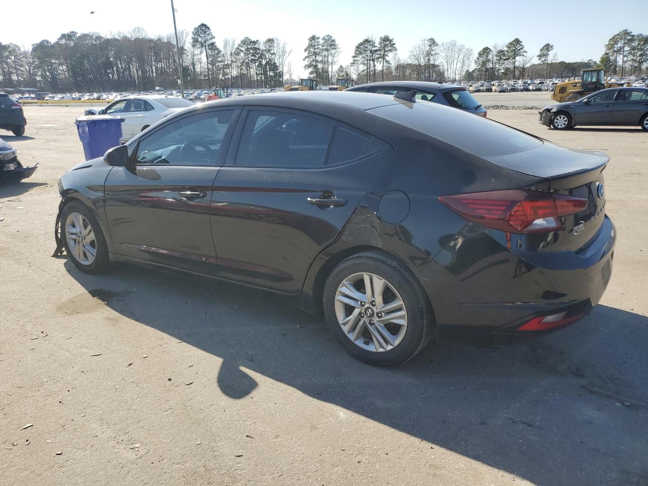 2019 Hyundai Elantra - Image 2