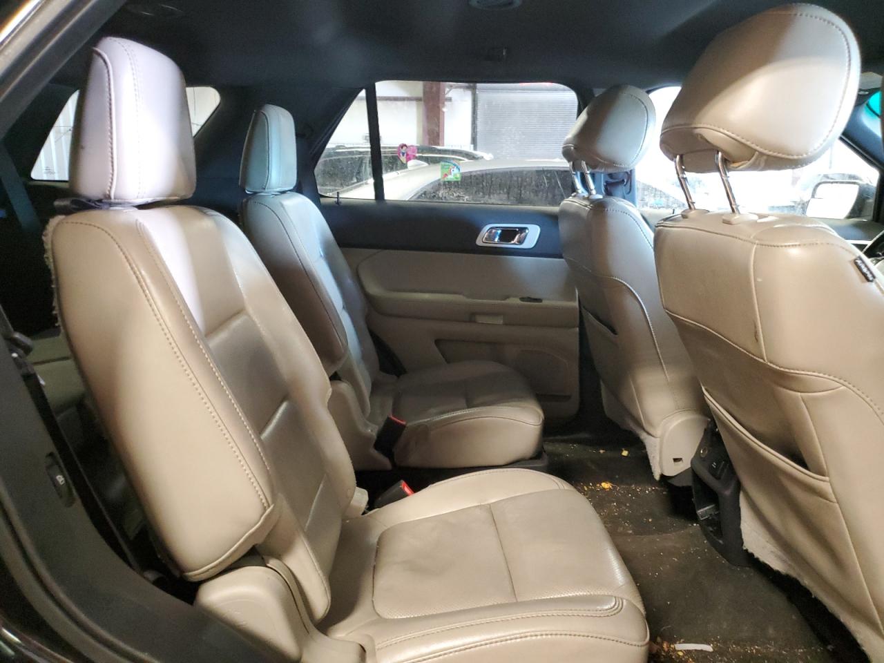 2012 Ford Explorer - Image 11