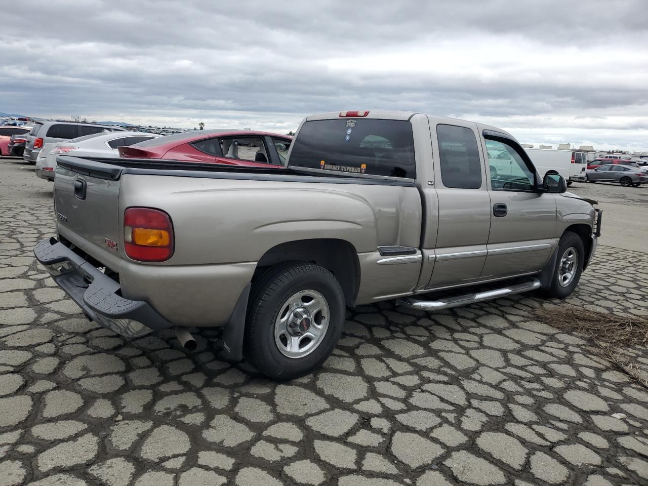 2001 GMC Sierra - Image 3