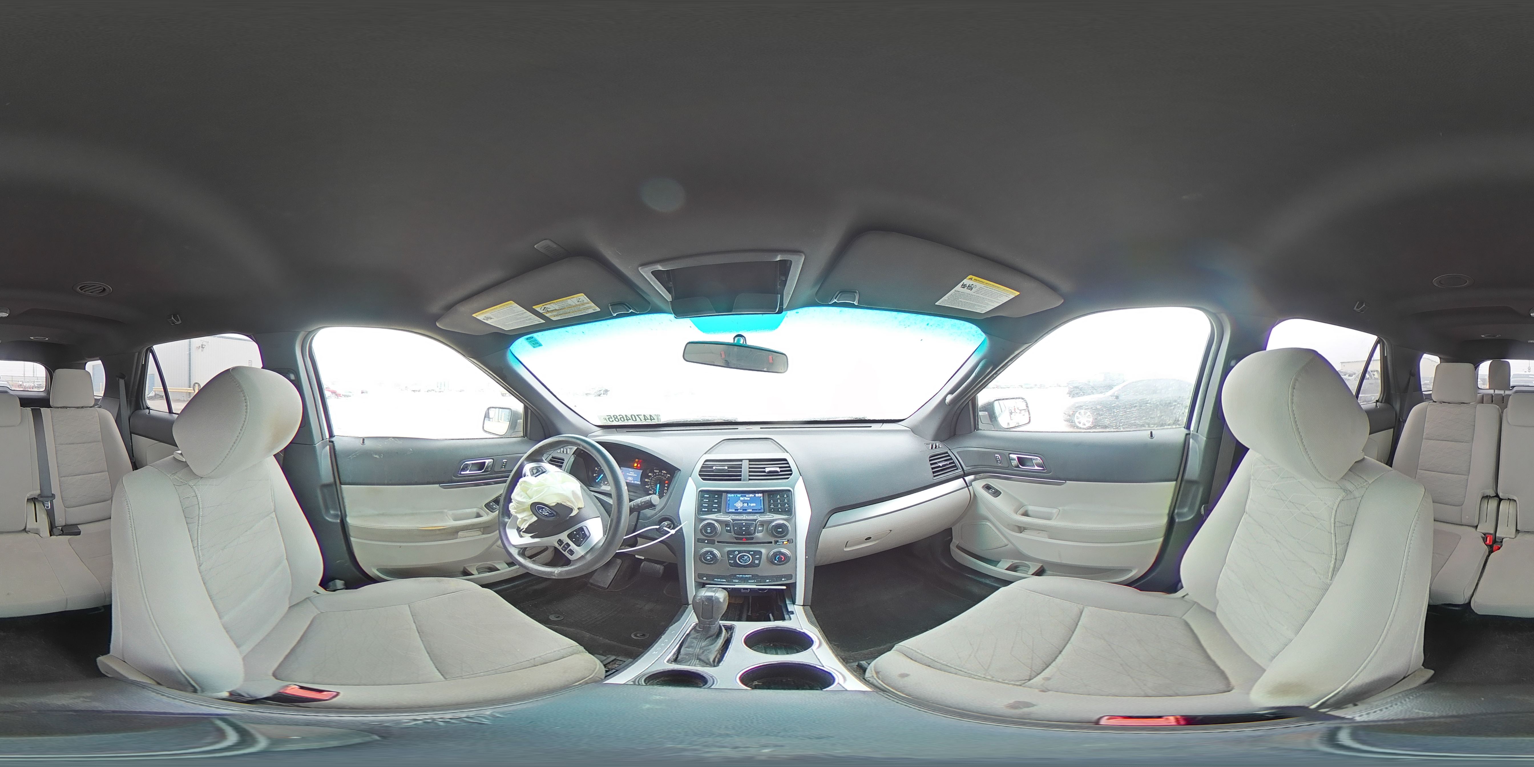 2014 Ford Explorer - Image 16